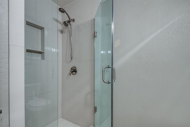 3964 Lost Creek Dr, Dallas, TX 75224 - full bathroom with a stall shower