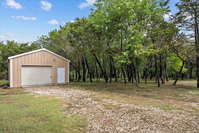 114 Deer Run, Moody, TX 76557 - detached garage featuring dirt driveway