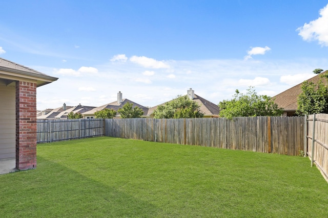 2004 Uvalde Dr, Forney, TX 75126 - view of yard