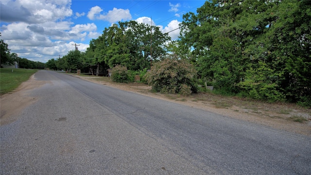 541 Country Club Rd, Bowie, TX 76230