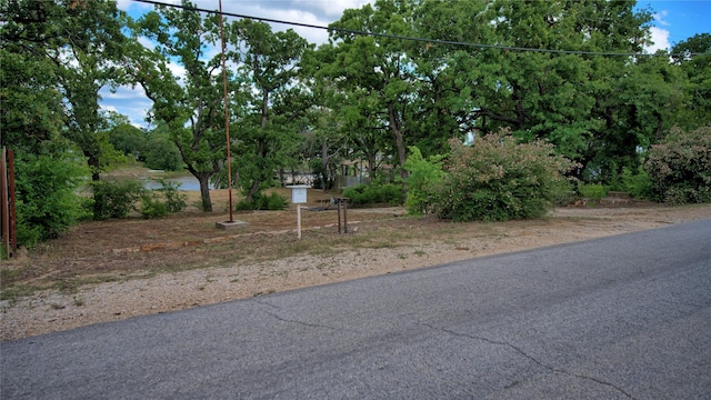 541 Country Club Rd, Bowie, TX 76230