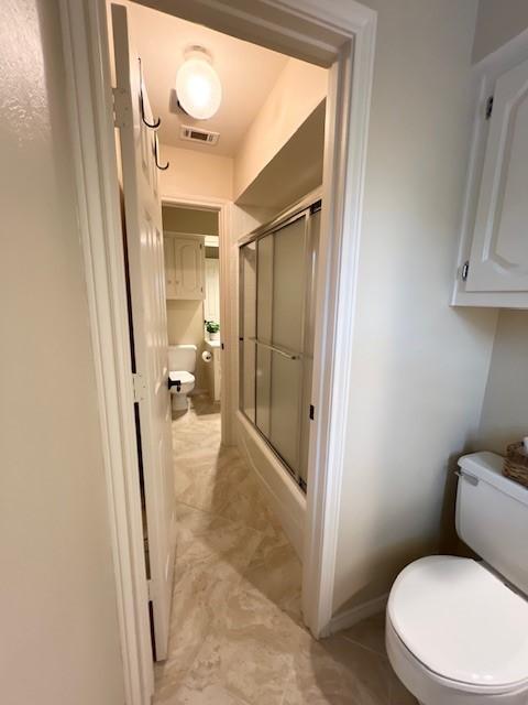 7009 Chevy Chase Ave, Dallas, TX 75225 - full bath with toilet