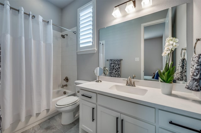 15186 Crape Myrtle Rd, Frisco, TX 75035 - full bath featuring shower / tub combo with curtain, toilet, and vanity