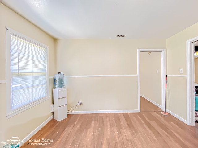 3816 State St, Abilene, TX 79603 - unfurnished room featuring light wood-style flooring and baseboards