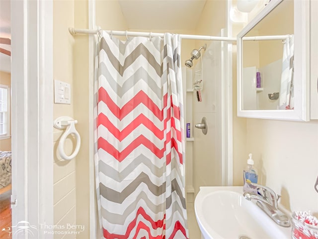 3816 State St, Abilene, TX 79603 - full bath with a sink and curtained shower
