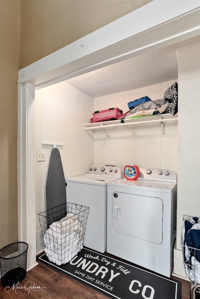 530 Kirby Pl, Shreveport, LA 71104 - washroom with washer and dryer and dark wood-style floors