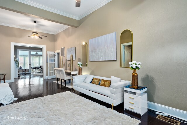 530 Kirby Pl, Shreveport, LA 71104 - bedroom featuring crown molding, wood finished floors, and baseboards