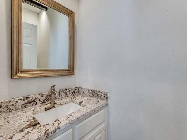 4713 N O Connor Ct, Irving, TX 75062 - bathroom with vanity