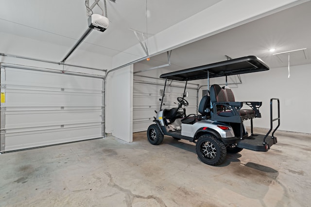 1052 Winecup Ln, Weatherford, TX 76085 - view of garage