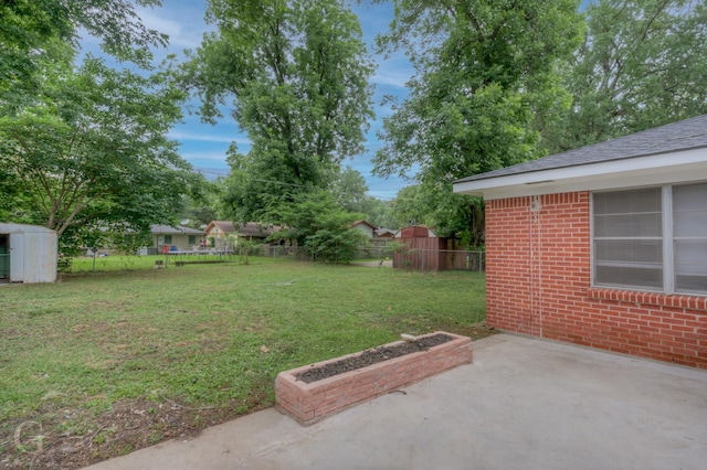 732 Camilla Dr, Shreveport, LA 71104 - view of yard with a patio