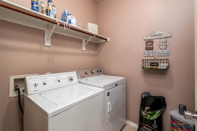 910 Glenbrook Dr, Grand Prairie, TX 75052 - laundry area with washing machine and dryer