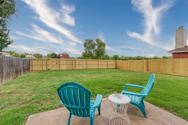 910 Glenbrook Dr, Grand Prairie, TX 75052 - view of yard featuring a patio area
