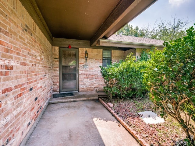 809 S Ridgeway Dr, Cleburne, TX 76033 - property entrance with brick siding