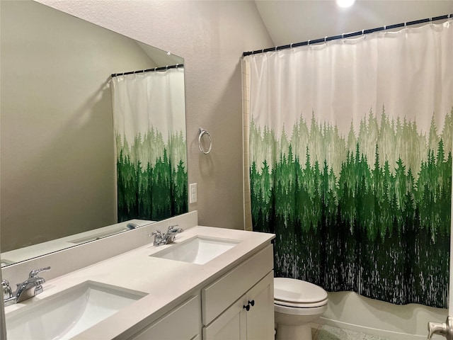6413 Tudor Pl, Celina, TX 76227 - full bath with toilet, double vanity, and curtained shower