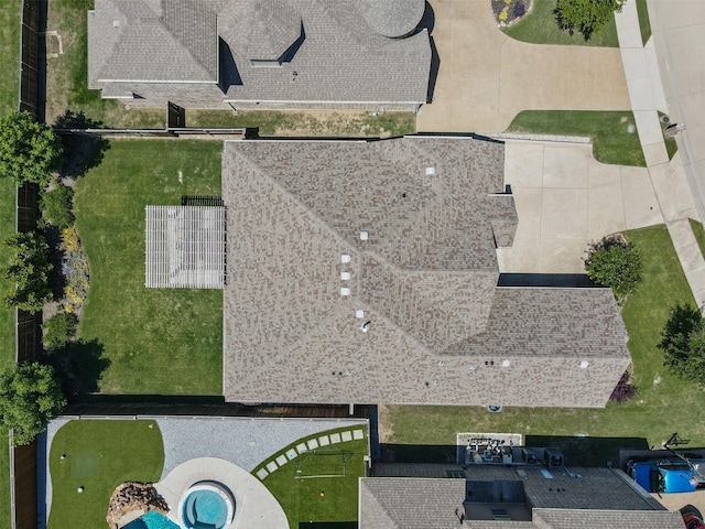 945 Colby Bluff Dr, Rockwall, TX 75087 - aerial view of a pool area