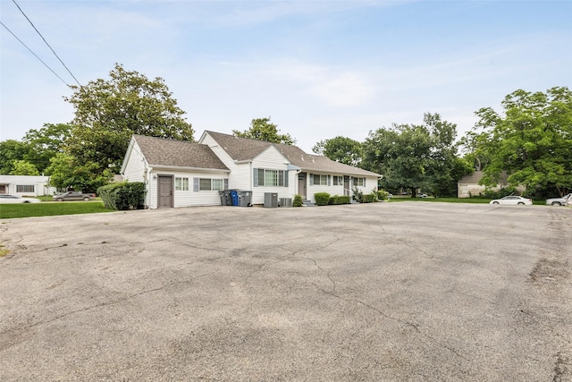 745 Buckner Blvd, Dallas, TX 75218 - view of front of home