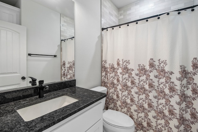 5185 Fox Trot Ln, Caddo Mills, TX 75135 - full bath with toilet, vanity, and curtained shower
