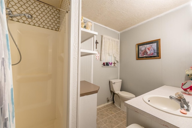 1361 Shady Ln, Canton, TX 75103 - full bath featuring vanity, a shower, toilet, crown molding, and a textured ceiling