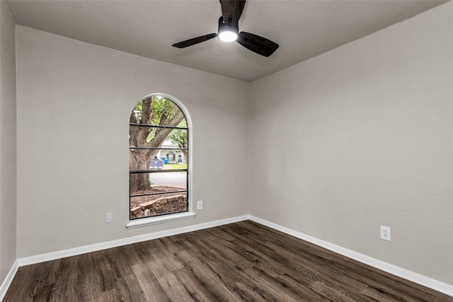 527 Cumberland Dr, Allen, TX 75002 - unfurnished room with dark wood-style flooring, baseboards, and ceiling fan