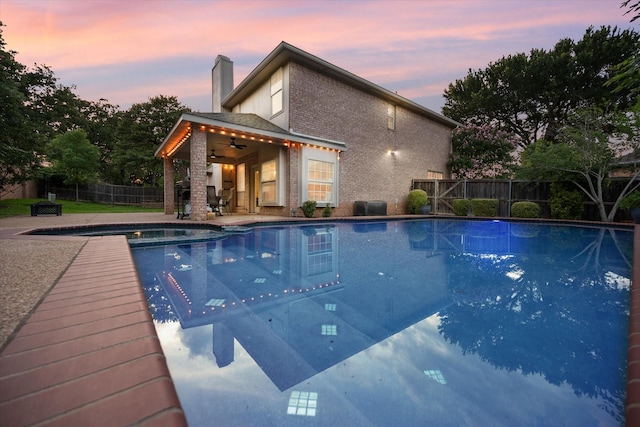 4207 Timber Trail Ct, Arlington, TX 76016 - view of swimming pool with a ceiling fan, a fenced backyard, a patio, and a pool with connected hot tub
