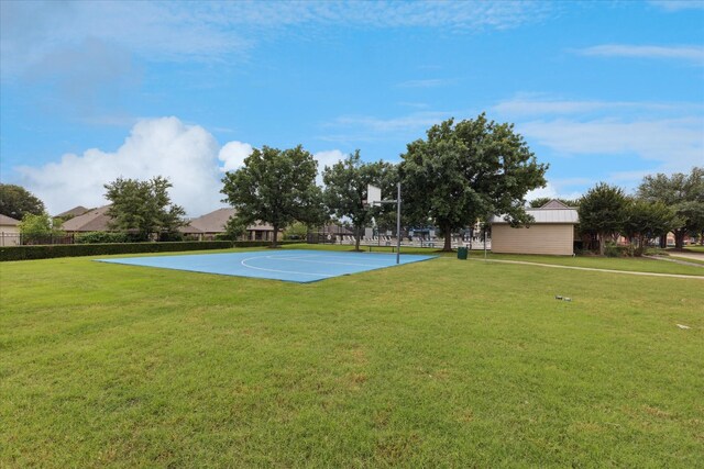 10237 Red Bluff Ln, Fort Worth, TX 76177 - view of sport court featuring community basketball court and a lawn