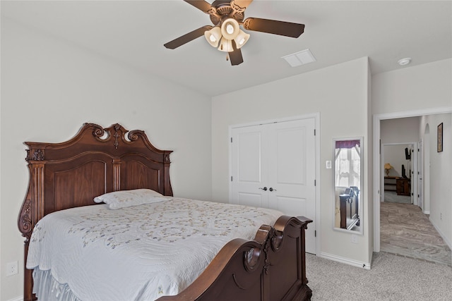 136 Spring Meadow Dr, Springtown, TX 76082 - bedroom featuring baseboards, a ceiling fan, a closet, and light colored carpet