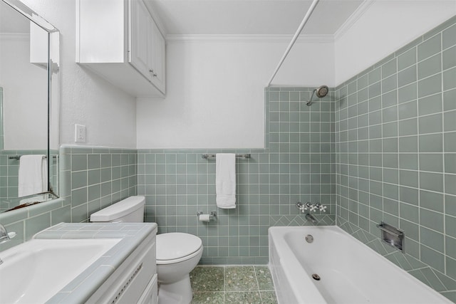 2607 Glendale Dr, Waco, TX 76710 - full bath featuring crown molding, toilet, tile walls, shower / tub combination, and vanity