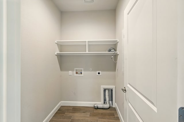 524 Big Horn Pass, Denton, TX 76210 - washroom with hookup for an electric dryer, wood finished floors, hookup for a washing machine, gas dryer hookup, and baseboards