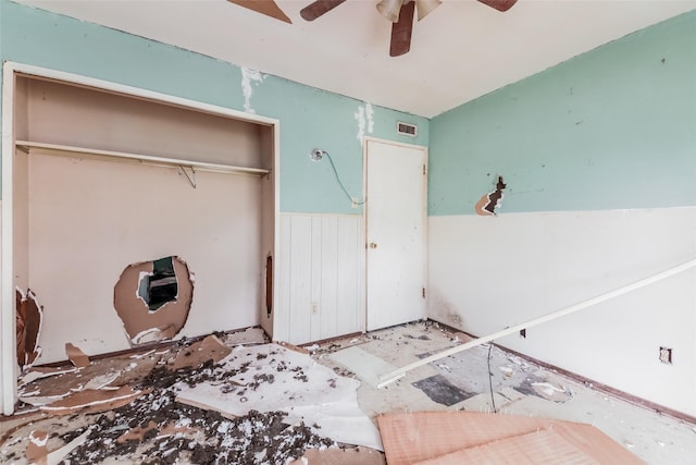 214 Independence Dr, Garland, TX 75043 - unfurnished bedroom featuring ceiling fan and a closet