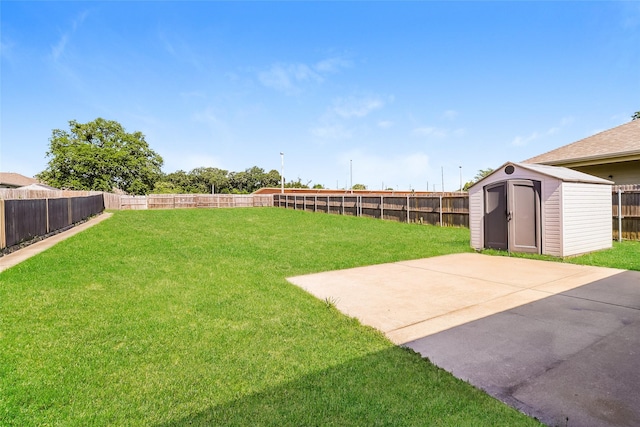1012 Fairweather Dr, Fort Worth, TX 76120 - view of yard featuring a patio