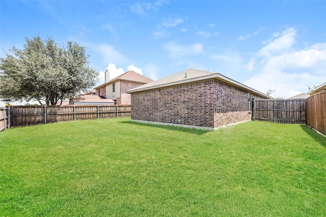 7660 Hollow Forest Dr, Fort Worth, TX 76123 - view of yard