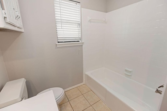 2109 Dartmouth Dr, Arlington, TX 76015 - full bath with toilet, tile patterned flooring, baseboards, and shower / bathtub combination