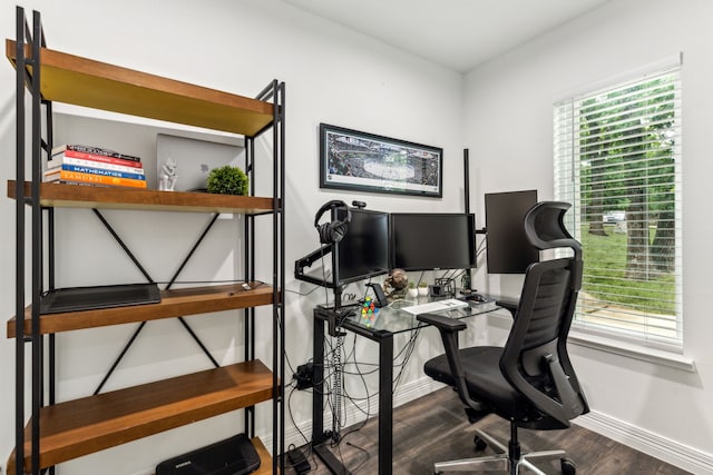 9132 Choctaw Trl, Flower Mound, TX 75022 - office space with wood finished floors and baseboards