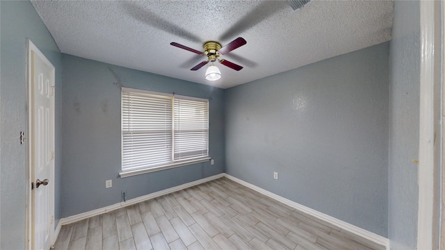 928 Thistle Ridge Ln, Arlington, TX 76017 - empty room featuring a ceiling fan, light wood-style flooring, a textured ceiling, and baseboards