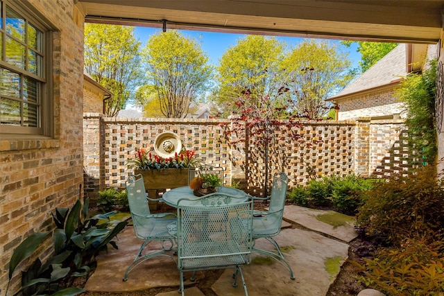 6406 Glendora Ave, Dallas, TX 75230 - view of patio with outdoor dining area