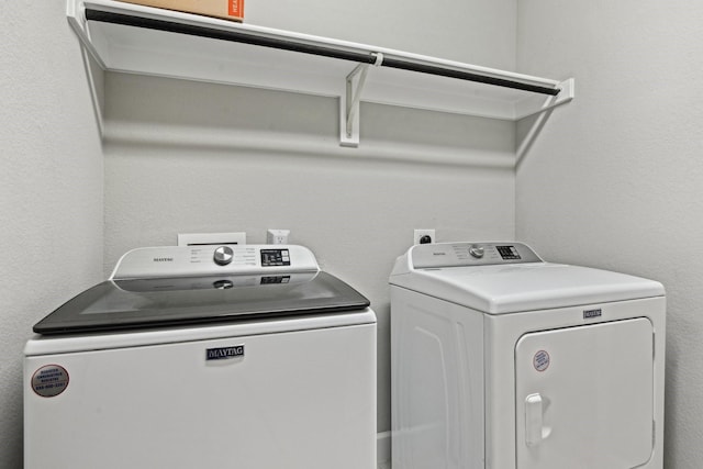 3200 Julian St, Mansfield, TX 76063 - laundry area featuring washer and dryer