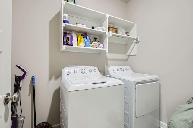 1211 Caddo Hill Ct, Royse City, TX 75189 - washroom featuring independent washer and dryer