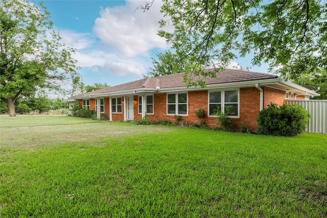 201 Palestine St, Coleman, TX 76834 - single story home featuring brick siding