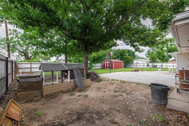 201 Palestine St, Coleman, TX 76834 - fenced backyard featuring a patio