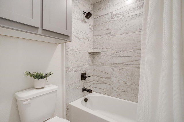 9925 Chaparral Pass, Fort Worth, TX 76126 - bathroom featuring shower / bathtub combination with curtain and toilet