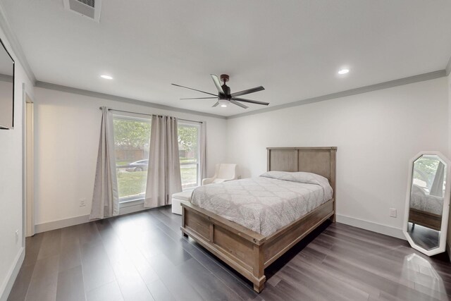 2003 Quincy Ct, Arlington, TX 76013 - bedroom featuring baseboards, dark wood finished floors, recessed lighting, crown molding, and a ceiling fan