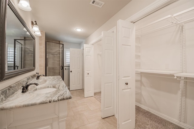 3313 Country Club Rd, Pantego, TX 76013 - full bathroom featuring double vanity and a walk in closet