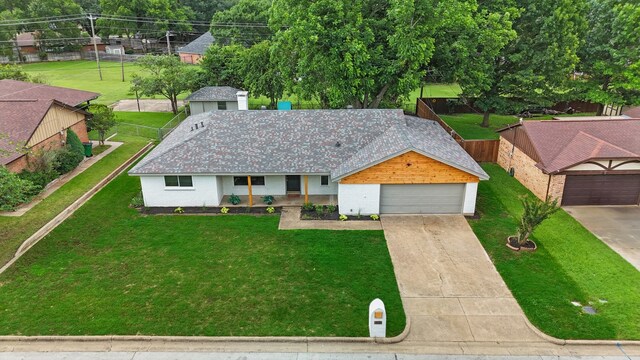 6304 Circleview Dr, Haltom City, TX 76180 - single story home featuring driveway and stucco siding