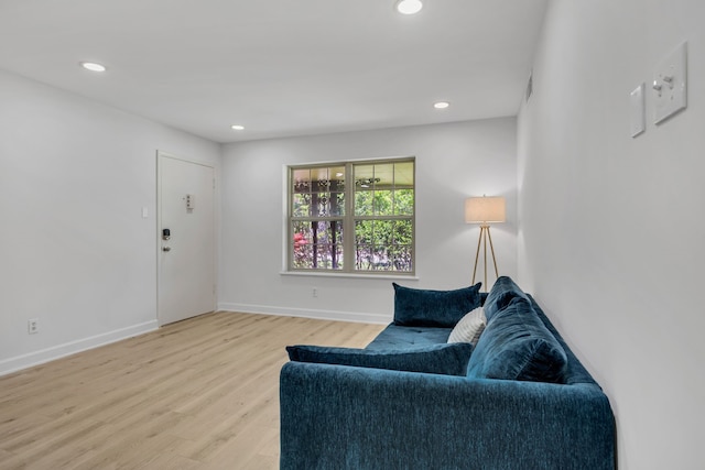 7718 Royal Ln Unit 214, Dallas, TX 75230 - sitting room featuring recessed lighting, light wood-style floors, and baseboards