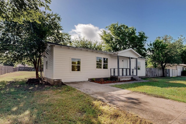 2530 Gerry Way St, Lancaster, TX 75134 - view of front of house