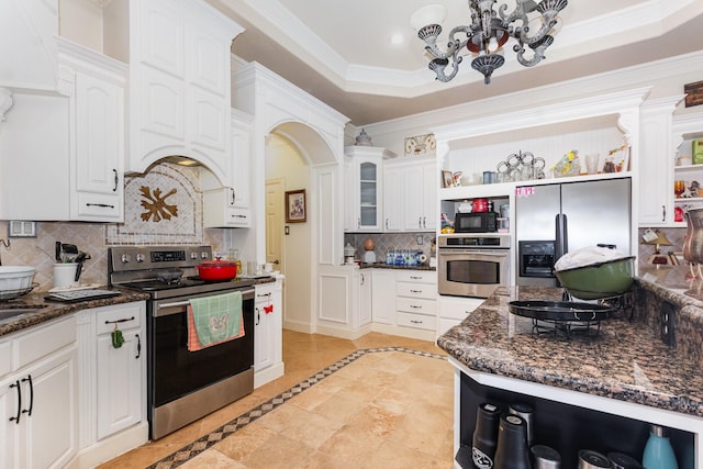 624 Horseshoe Bnd, Royse City, TX 75189 - kitchen featuring appliances with stainless steel finishes, open shelves, a chandelier, white cabinets, and crown molding