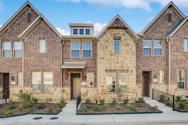 2112 Steer Creek Pl, Mesquite, TX 75149 - view of property with stone siding and brick siding