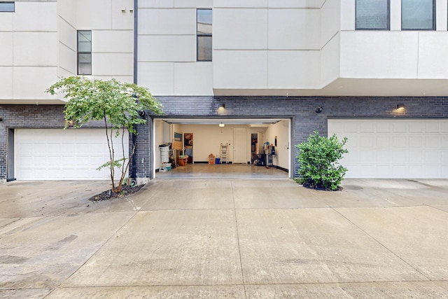 1813 Park Ave Unit 204, Dallas, TX 75215 - view of garage