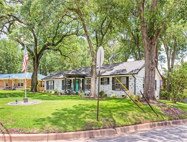 3614 Birdwell Dr, Tyler, TX 75701 - single story home with a front yard