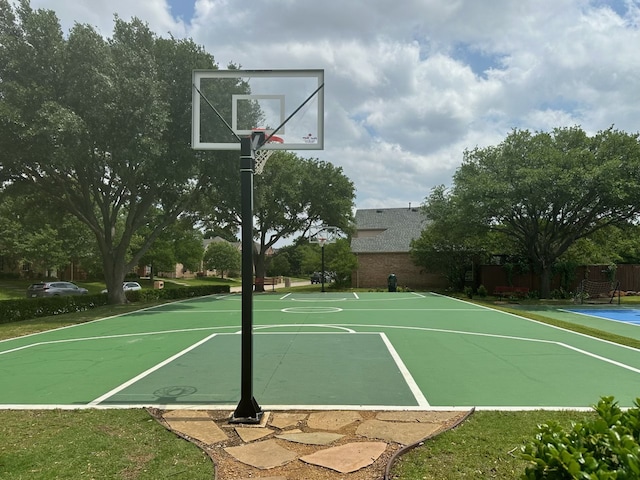 9405 Meyers Cyn, Plano, TX 75025 - view of basketball court with community basketball court